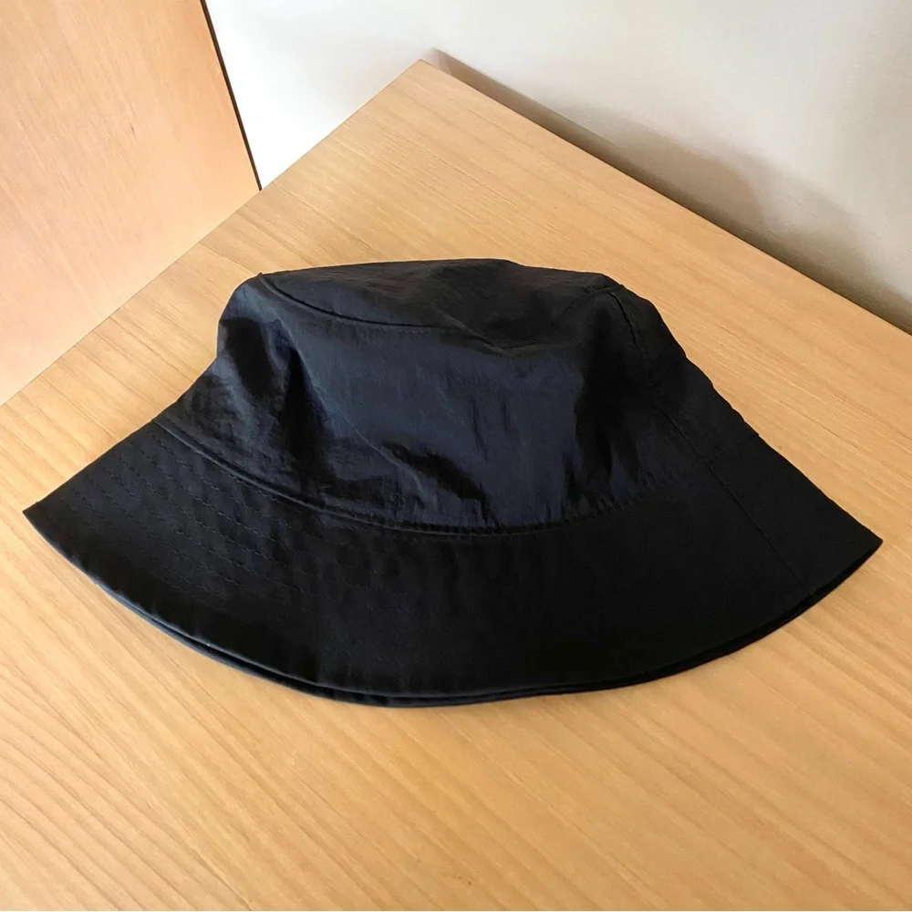 Zara water repellent bucket hat black - Picture 5 of 5
